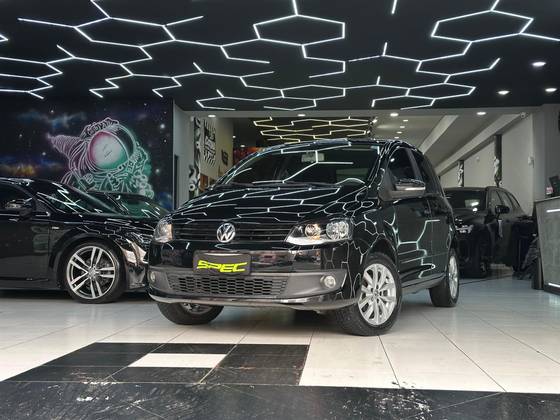 VOLKSWAGEN FOX 1.0 MI 8V FLEX 4P MANUAL VOLKSWAGEN FOX 1.0 MI 8V FLEX 4P MANUAL